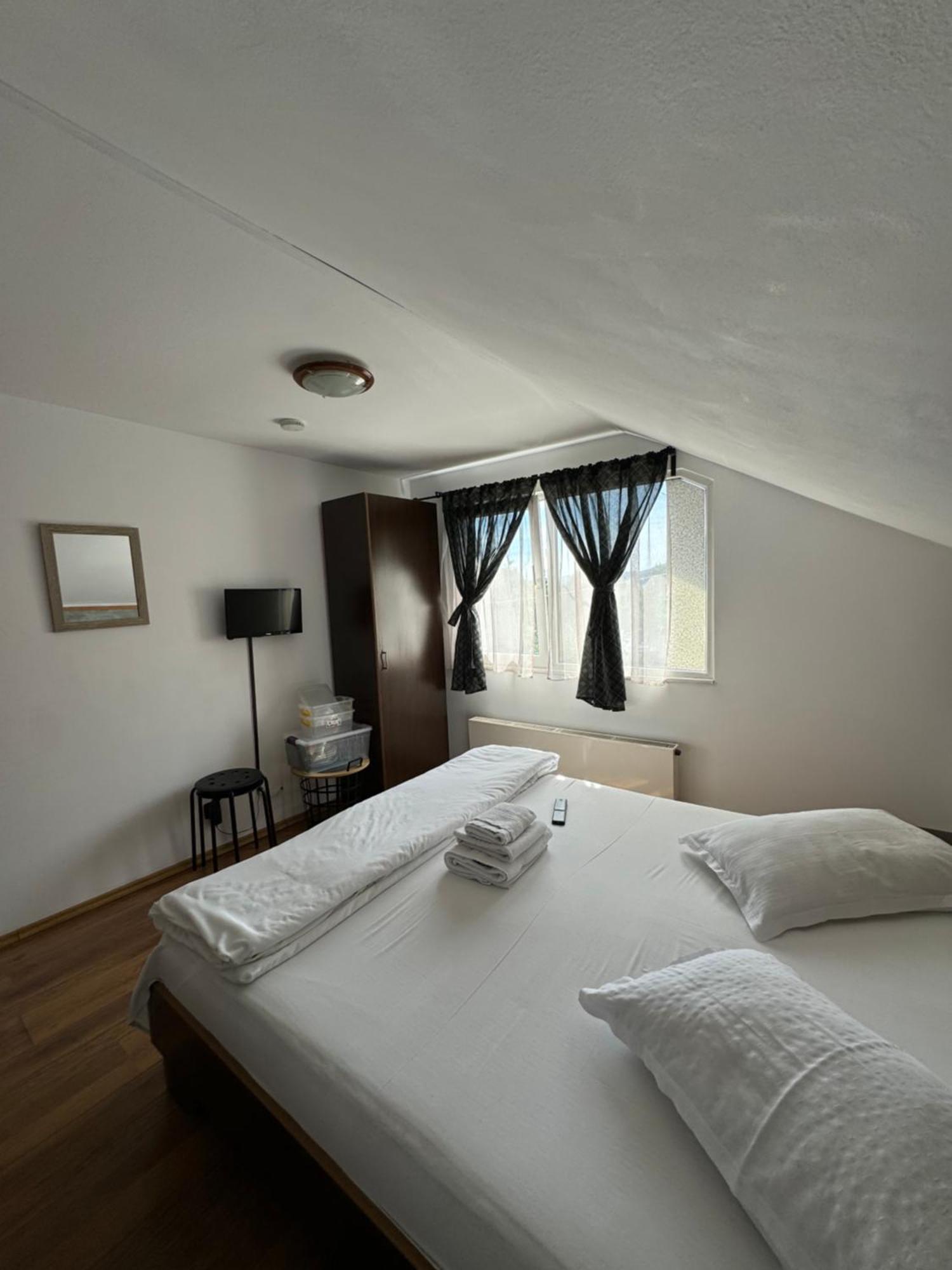 Casa David Hotel Busteni Bagian luar foto