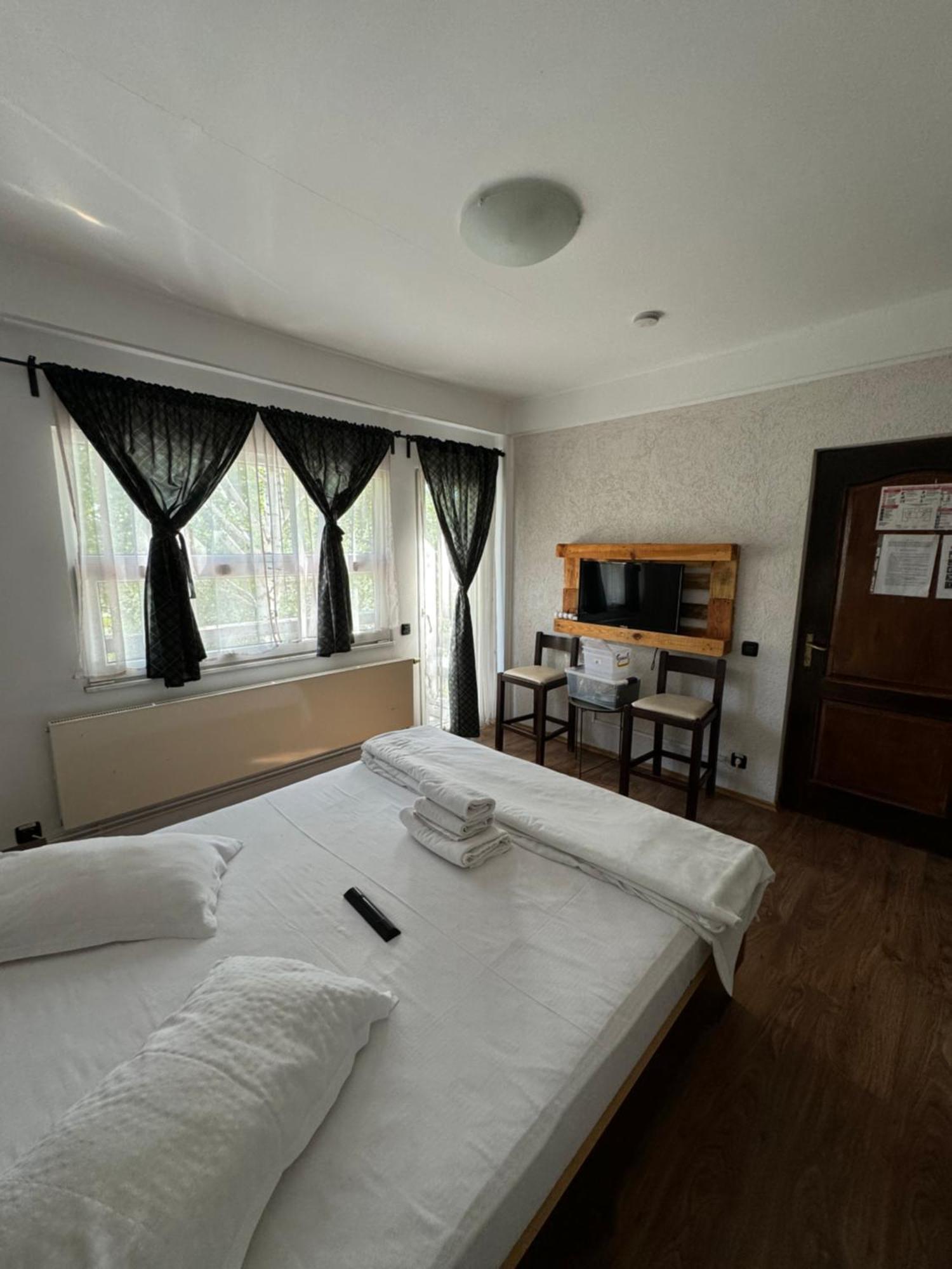 Casa David Hotel Busteni Bagian luar foto